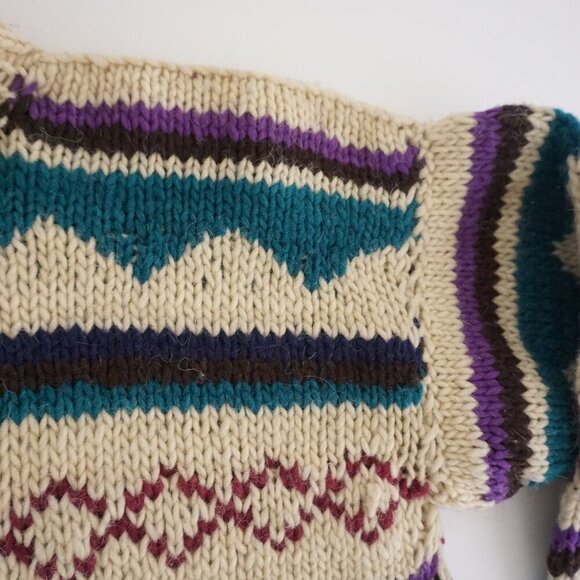 Cozy Multicolor Knit Sweater - Picture 12 of 13